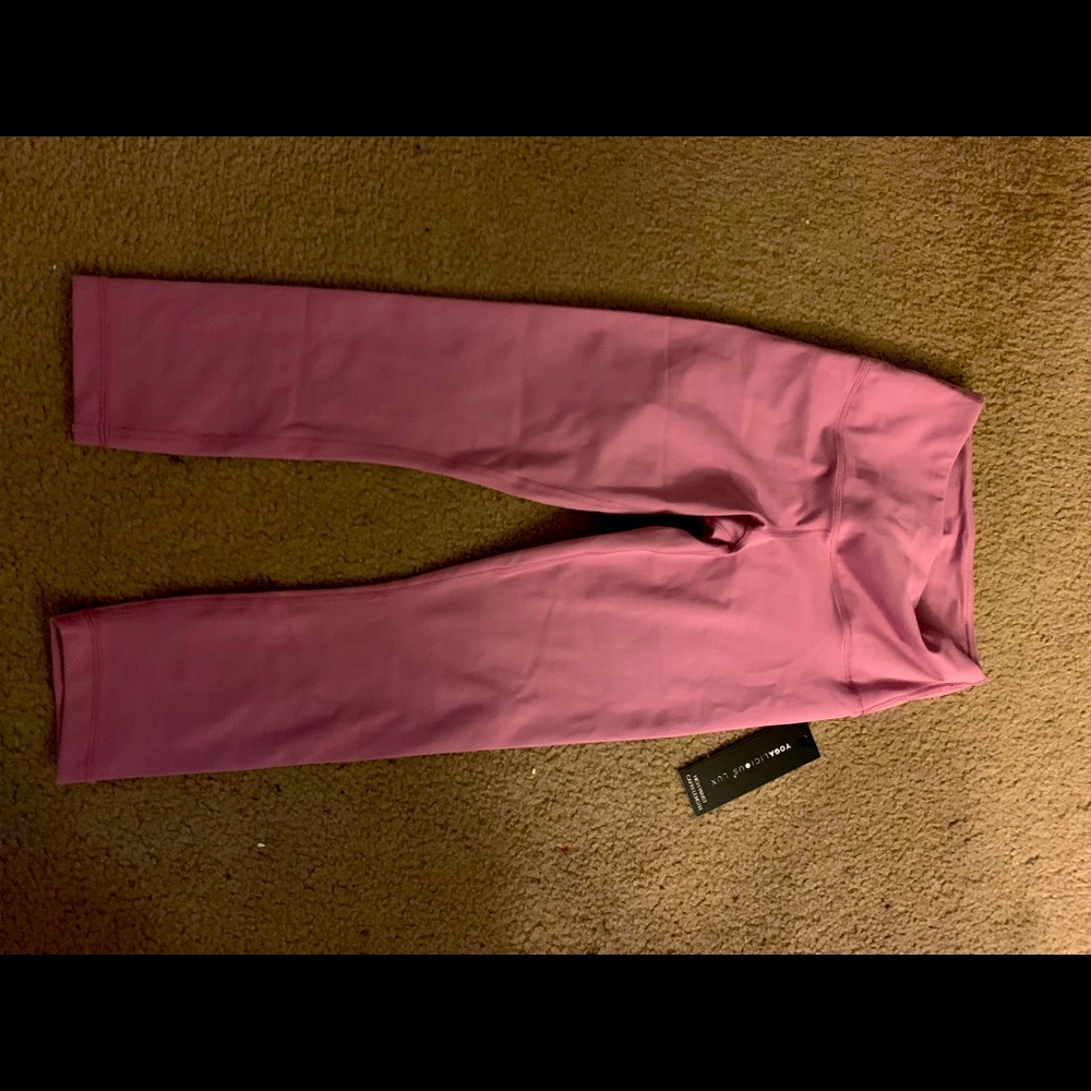 XS gym leggings never worn Yogalicious Lux
